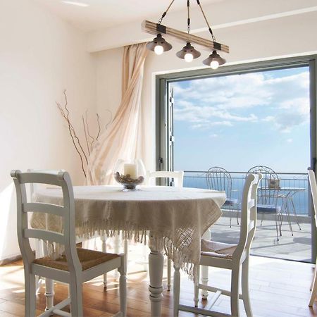 The Balcony Of Mani Villa Tseria Екстериор снимка
