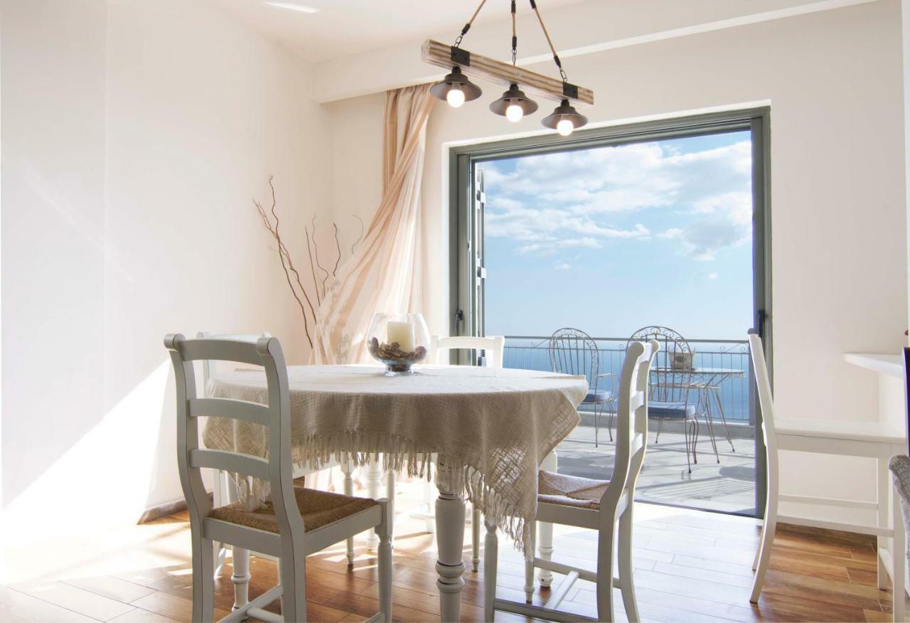 The Balcony Of Mani Villa Tseria Екстериор снимка