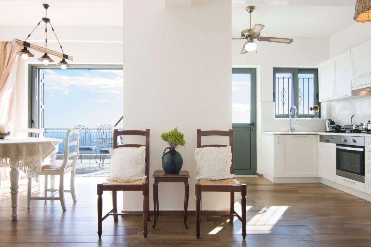 The Balcony Of Mani Villa Tseria Екстериор снимка